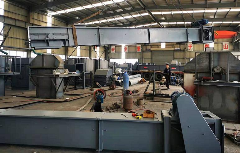 零跑全新MPV曝光定位全尺度旗舰产品激光雷达+高阶智驾会火